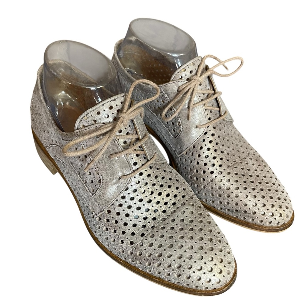 Gee Wawa Emily perforated leather lace oxfords 6.5-7 (37) from Anthropologie